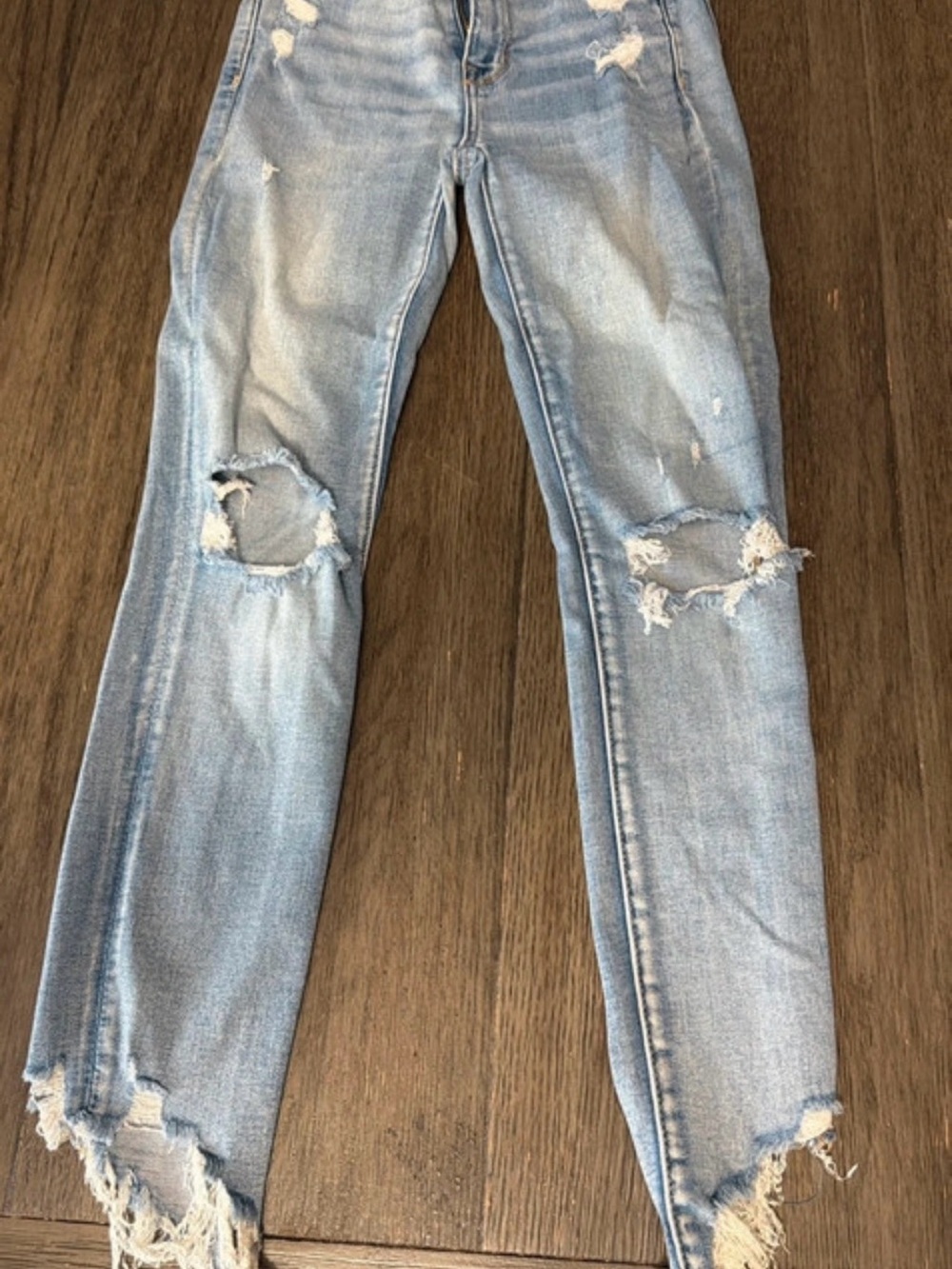 American Eagle Outfitters Light Blue Distressed Skinny Jeans